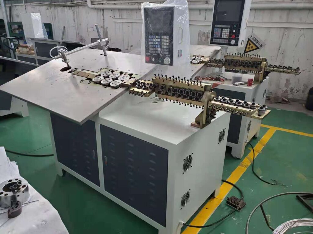 Máy uốn dây 2D GT-WB